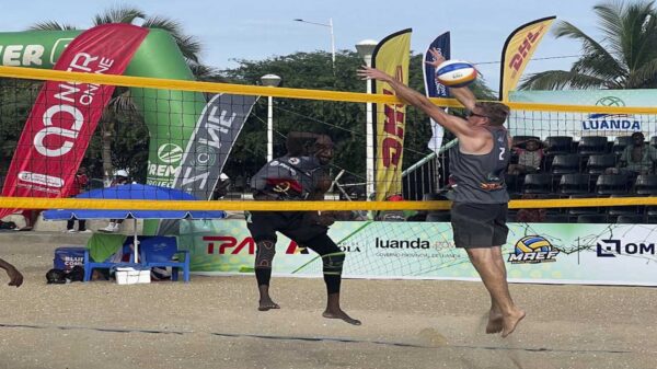 angola vence torneio de voleibol