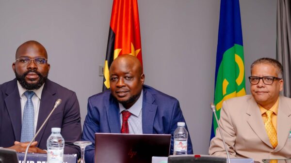 Angola isenta 90% de tarifas aduaneiras para aderir a ZLC da SADC