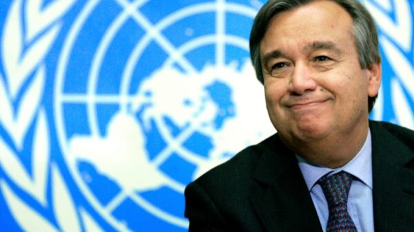 Guterres convida PR angolano para participar na conferência sobre financiamento