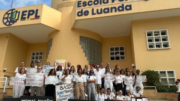 Greve de professores na Escola Portuguesa de Luanda com adesão de 100%