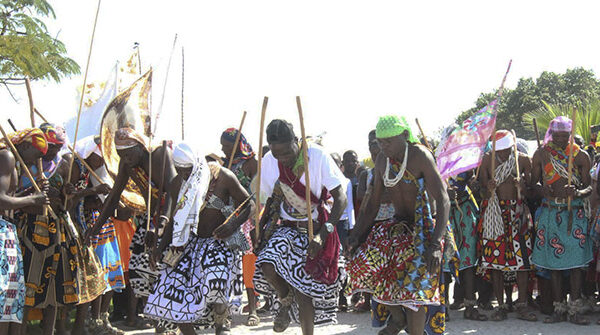 Angola exibe potencial cultural no Salão Mundial do Turismo em França