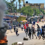 Tiros e caos em bairro periférico de Maputo em protestos por disparos contra caravana de Mondlane