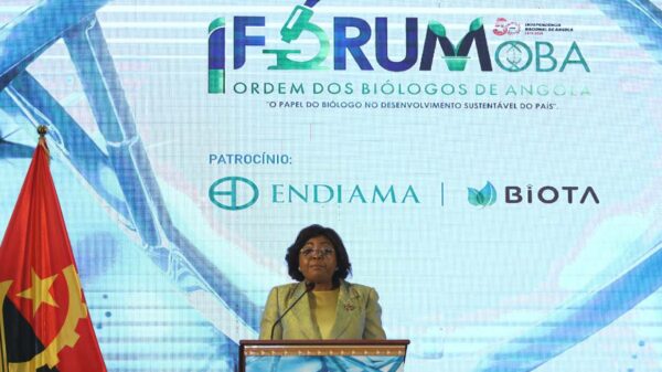 Vice-Presidente de Angola ​considera​ seca problema ambiental​ grave