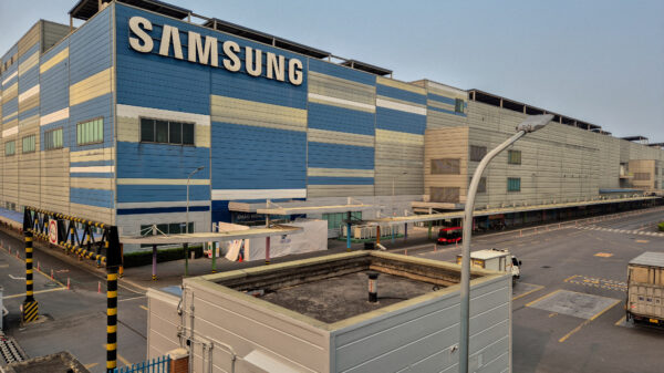Samsung diz que turbulência comercial aumenta volatilidade no setor de chips e pode afetar demanda por telefones