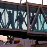 EUA oferecem incentivo de US$1.000 para encorajar imigrantes a deixarem país voluntariamente