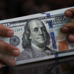 Status do dólar como ativo seguro se dissipa com nervosismo sobre Fed, fiscal e comércio