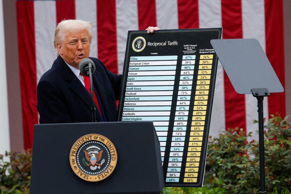 Tribunal bloqueia tarifas de Trump sobre importações nos EUA