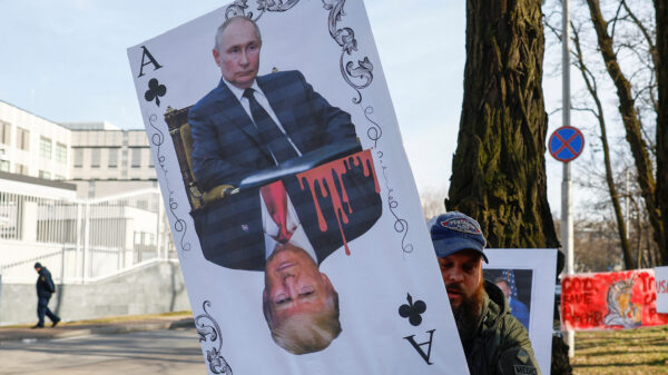Sanções Trump: cresce pressão por medidas contra a Rússia