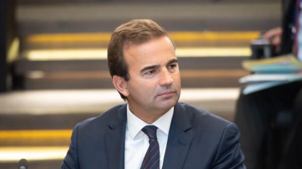 Embaixador em Angola defende reforço da CGD no país e alargamento da linha de financiamento aos privados