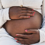 Maternidade sem camas suficientes obriga mulheres grávidas a dormirem no chão no norte de Moçambique