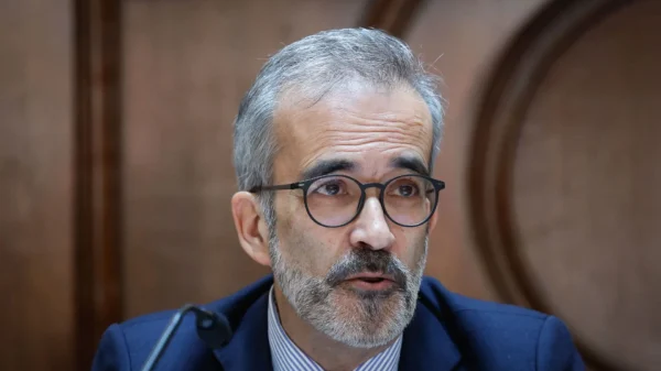 Portugal lamenta expulsão da equipa da RTP da Presidência angolana