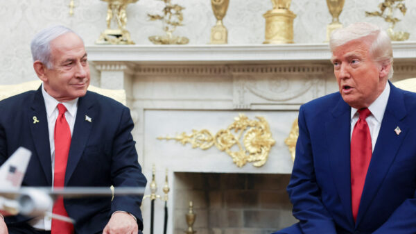 Trump pede que julgamento de Netanyahu por corrupção seja cancelado