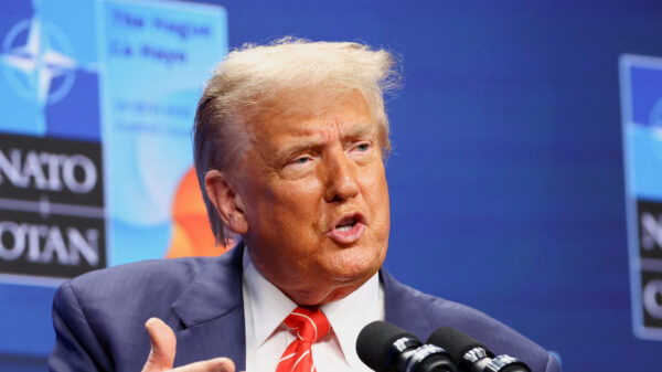 Trump pede mais drones e mísseis, menos F-35s em proposta de orçamento de US$893 bi para defesa