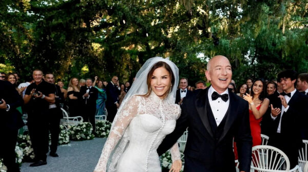 Última noite de festa encerra luxuoso casamento de Bezos em Veneza