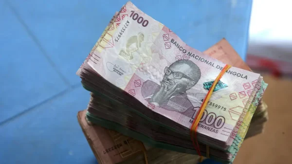 Rede criminosa em Angola emitia vistos falsos para o Brasil e causou prejuízo de mais de 36 milhões de kwanzas a vítimas.