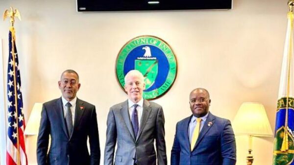 Angola e EUA manifestam interesse do reforço da cooperação em recursos minerais