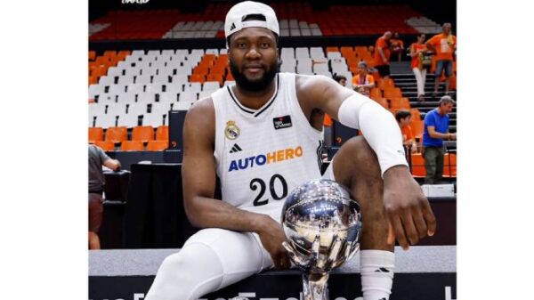 Angolano Bruno Fernando campeão pelo Real Madrid