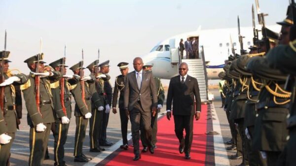 Chefes de Estado africanos continuam a desembarcar em Luanda