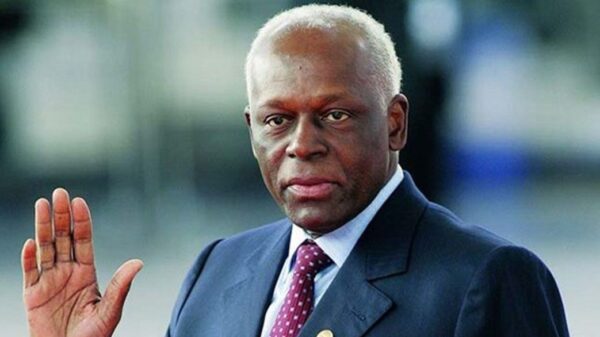 Angola progrediu na economia e estagnou na política pós Eduardo dos Santos