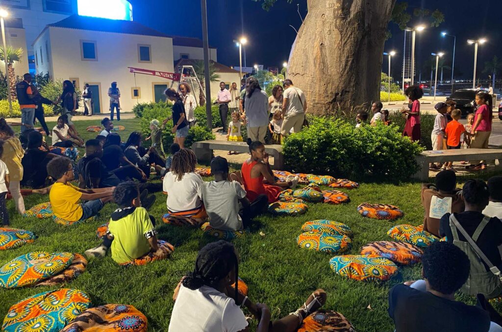 Estórias do Imbondeiro celebra 1º aniversário com magia da tradição oral angolana