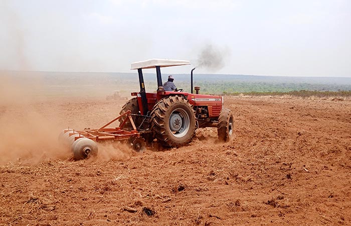 FADA impulsiona agricultura mecanizada no HuamboFADA impulsiona agricultura mecanizada no Huambo