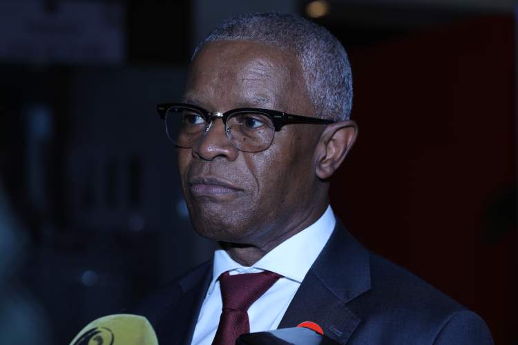 Ministro de Estado exorta juventude a abdicar do imediatismo