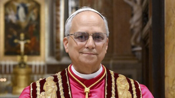 Leão XIV defende celibato na Igreja e insiste no combate aos abusos sexuais