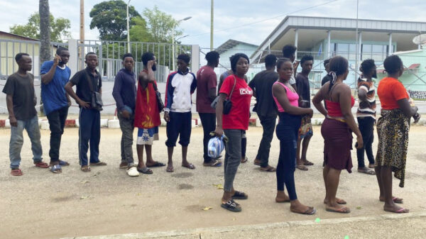 SME em Cabinda repatria 48 cidadãos da RDC