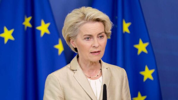 Von der Leyen destaca Corredor do Lobito e cooperação com Angola em cimeira em Roma