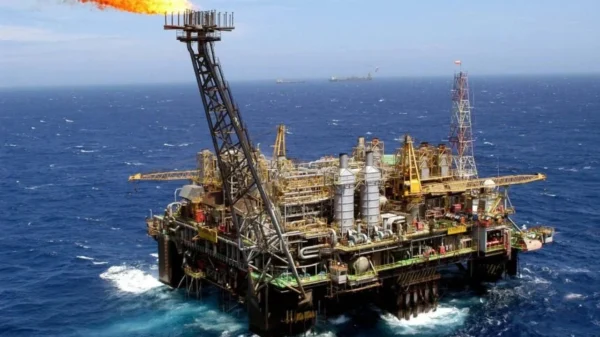 Produção petrolífera de Angola abaixo do previsto em maio