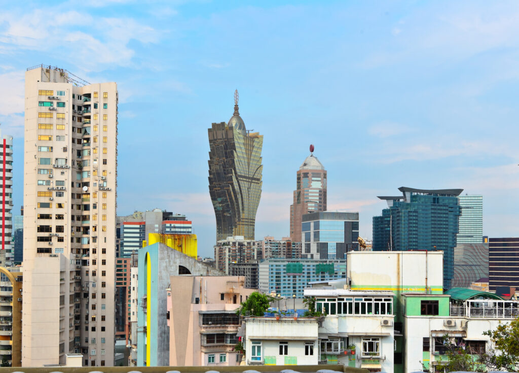 Trabalhadores migrantes em Macau aumentaram 20,9% desde o fim da política 'zero covid'.